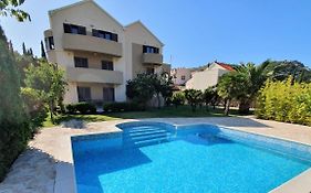 Palm Apartments With Swimming Pool